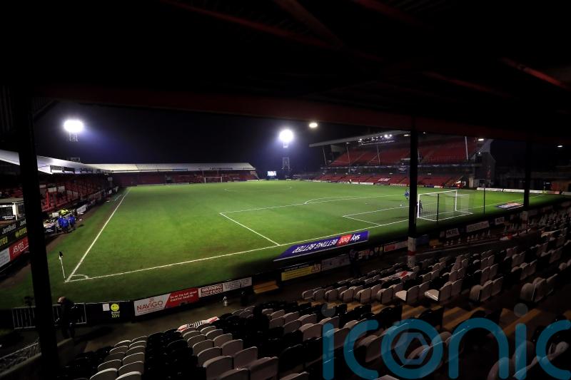 Grimsby&rsquo;s match with Carlisle abandoned due to waterlogged pitch