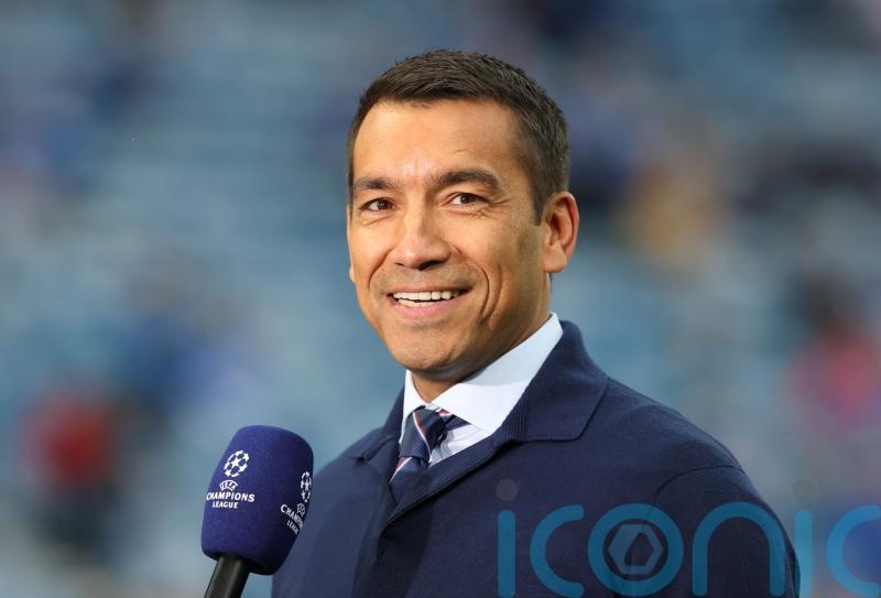 Giovanni van Bronckhorst prepared for &lsquo;crazy&rsquo; end to transfer window