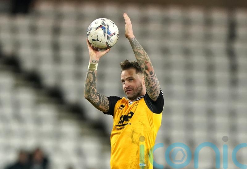 Chris Maguire suspended by Lincoln after alleged breach of FA&rsquo;s betting rules