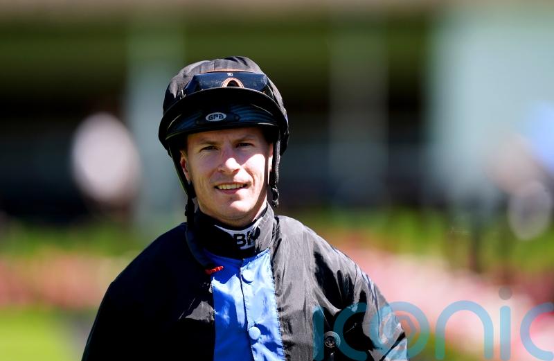 Kingscote at the double in Windsor features