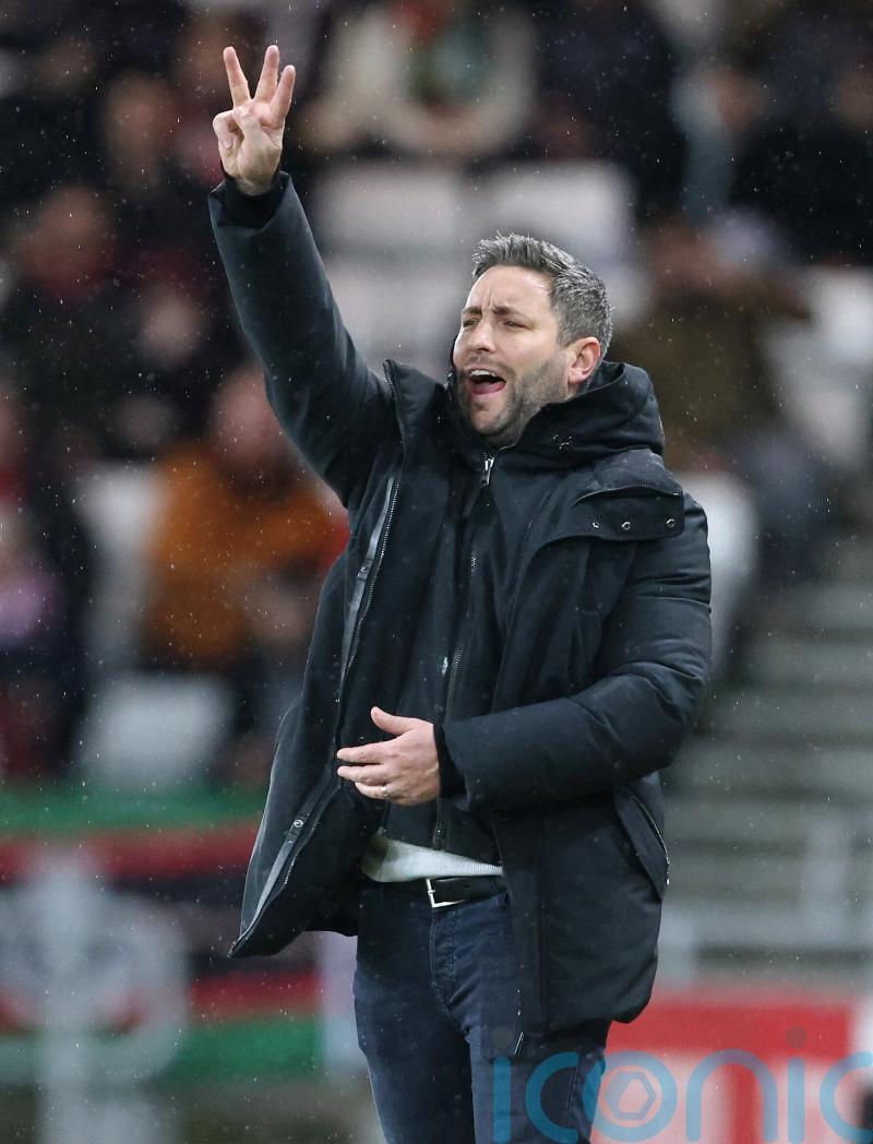 Lee Johnson demands improvement after &lsquo;naivety&rsquo; from Hibernian subs