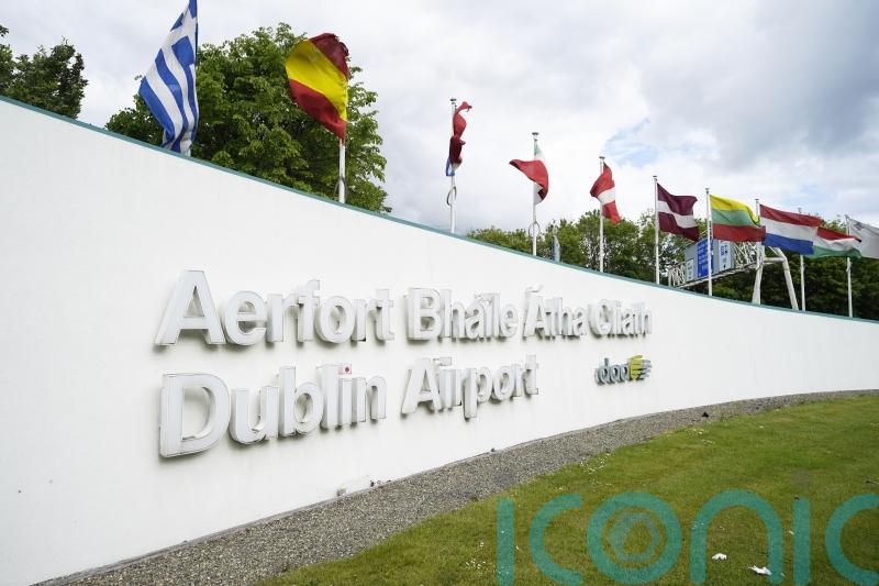 Aer Lingus warns of flight delays from Dublin Airport after IT failure