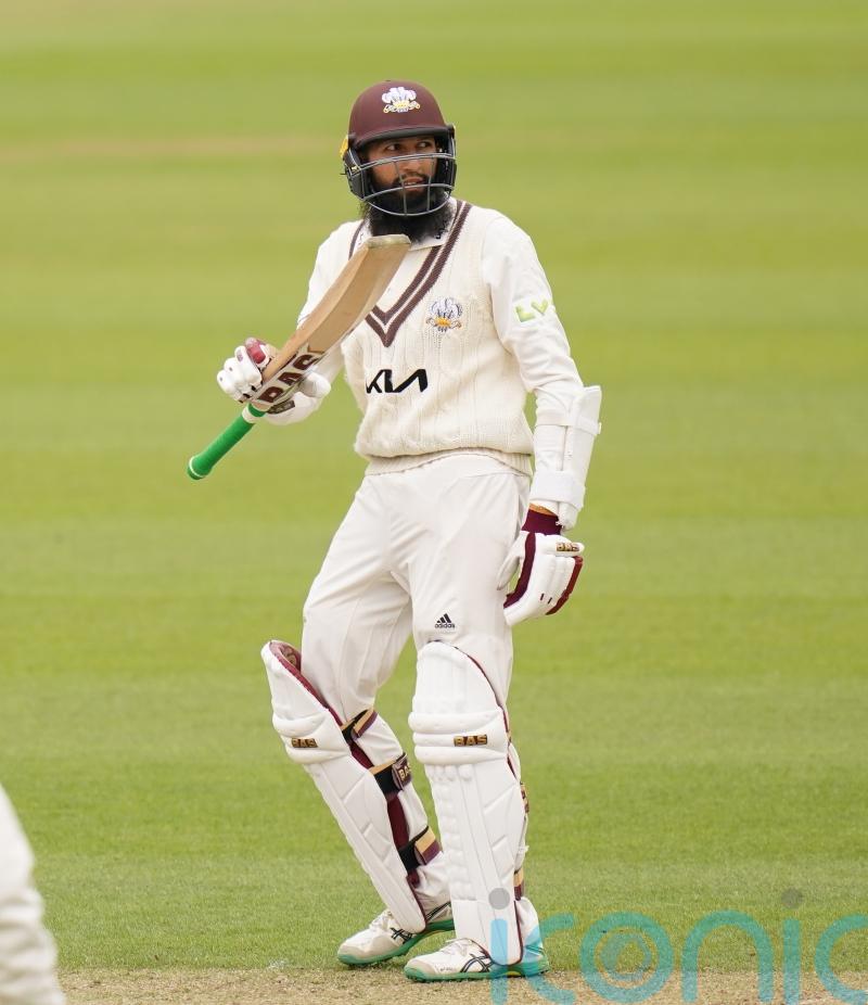 Hashim Amla stars in Surrey fightback as Dan Lawrence puts Essex on top