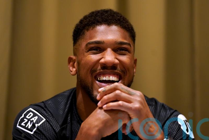 Anthony Joshua insists he will sign the contract to fight Tyson Fury