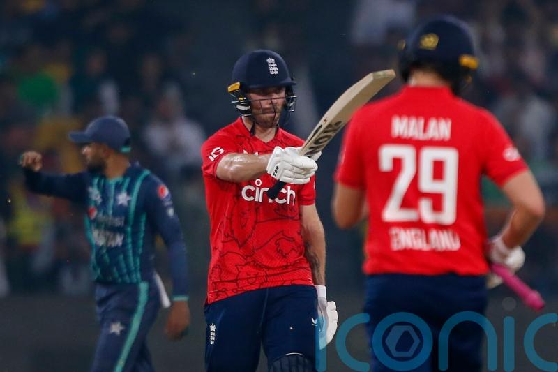 Phil Salt powers England to emphatic win over Pakistan as series goes to decider