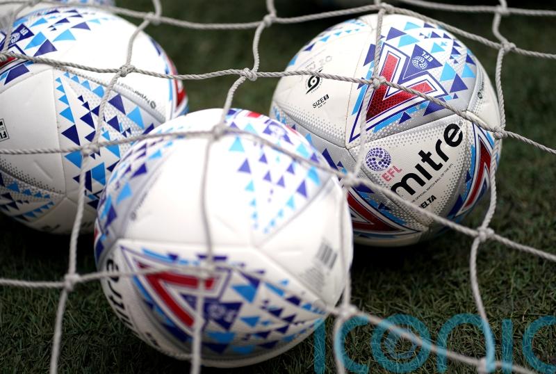 Dorking hit back to hold Yeovil