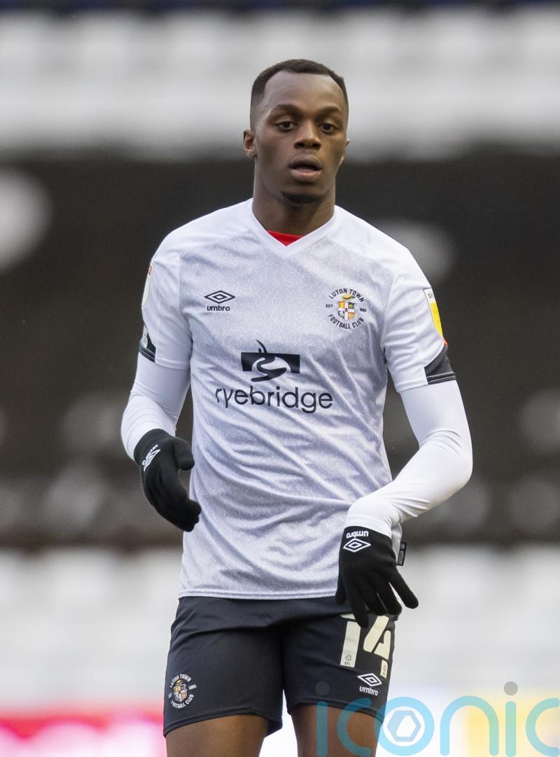 Carlos Mendes Gomes earns Fleetwood point at Portsmouth