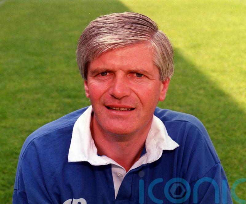 Sir Alex Ferguson leads tributes to former Chesterfield boss John Duncan
