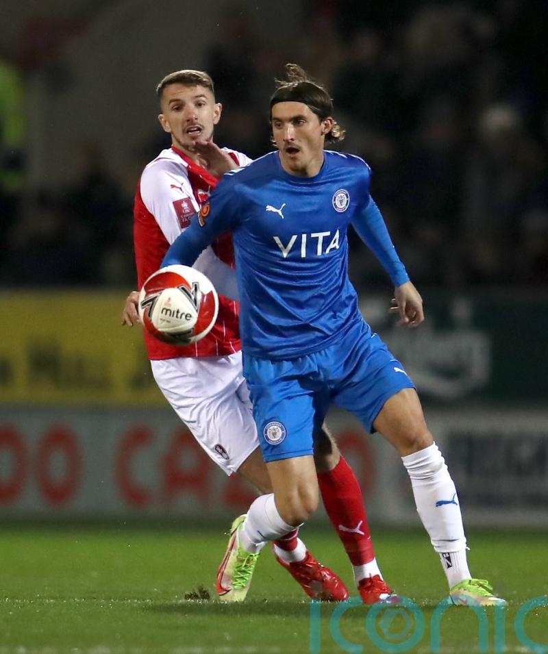 Stockport to monitor Ollie Crankshaw ahead of Grimsby clash