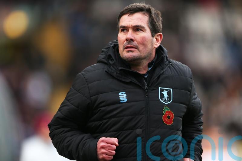 Nigel Clough praises Mansfield for &lsquo;finding a way to win&rsquo;