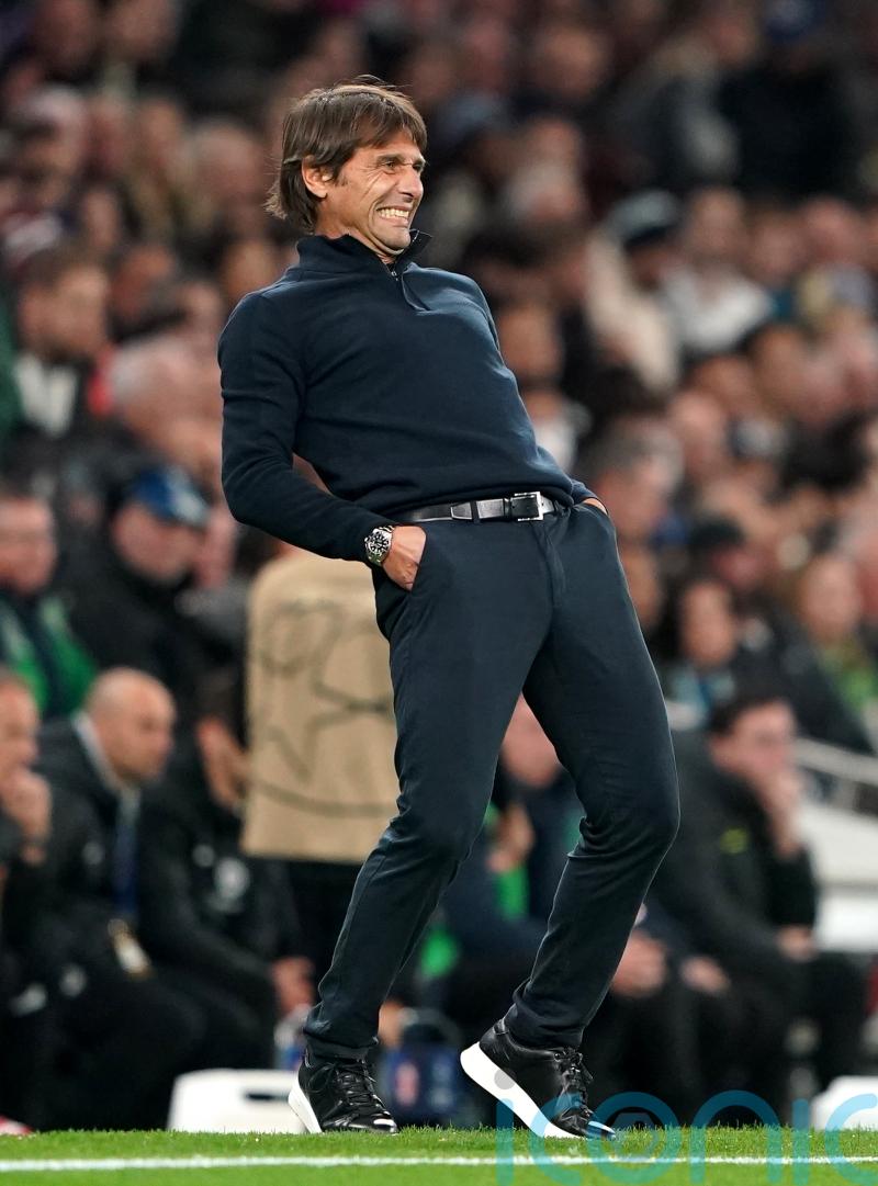 Antonio Conte deciding whether to stick with 3-4-3 when Tottenham visit Man Utd