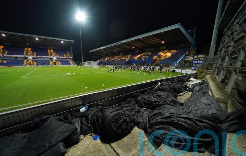Mansfield held by Newport as James Perch sees red
