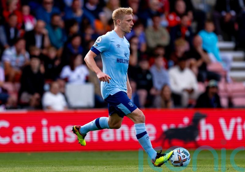 Double boost for Brentford as Ben Mee and Keane Lewis-Potter fit to face Wolves