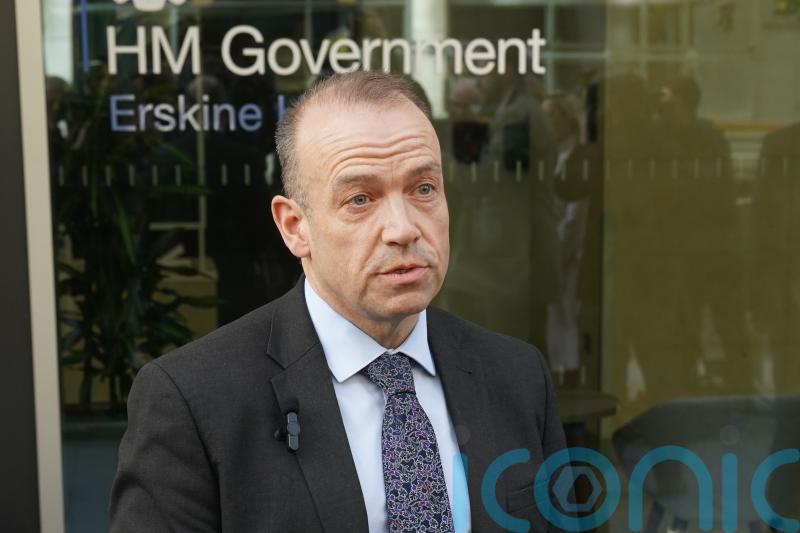 Singling out DUP MLAs for pay cut would be legally challenged &ndash; Heaton-Harris