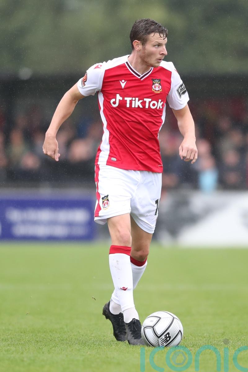 Wrexham return to summit with victory over Aldershot