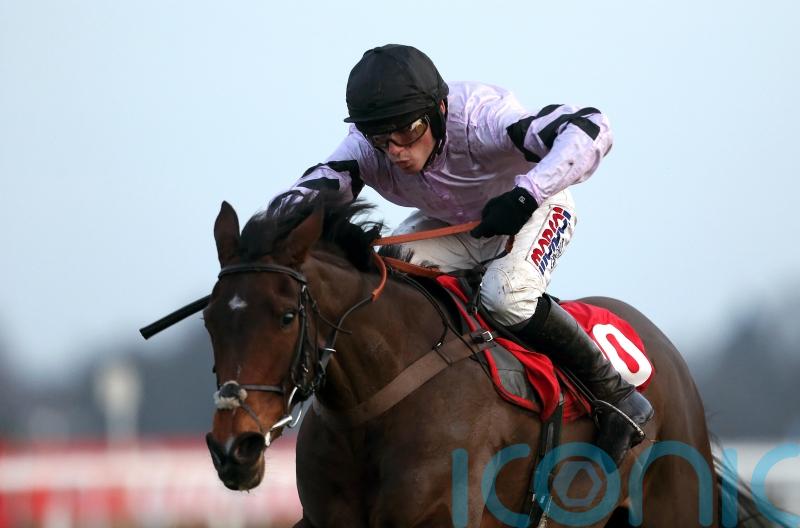 Nicholls has Long Walk in mind for Miranda after Kempton strike