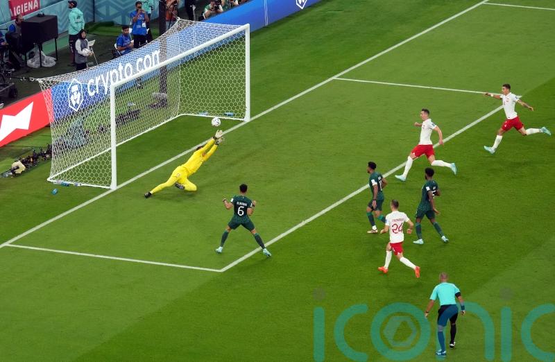 Wojciech Szczesny penalty save helps Poland claim hard-fought Saudi Arabia win