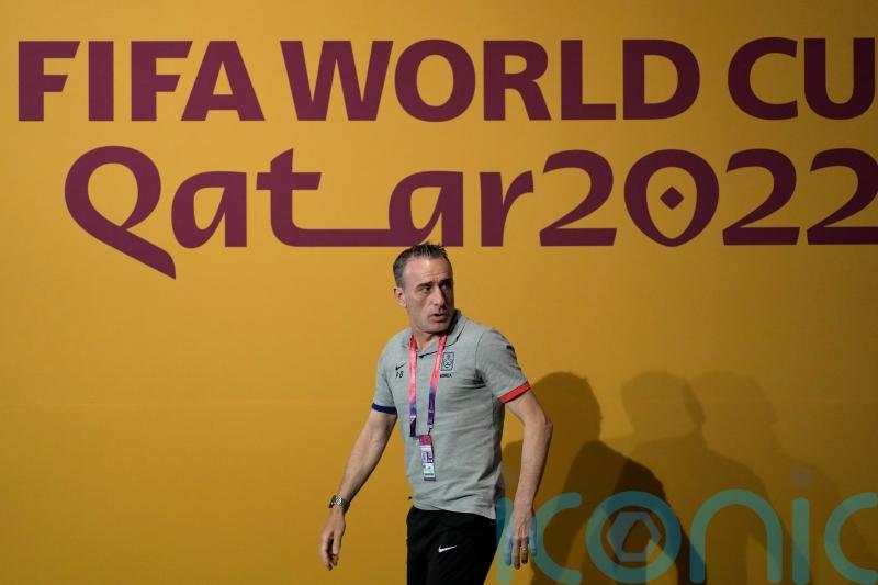 Paulo Bento proud to sing both national anthems as he faces home nation Portugal