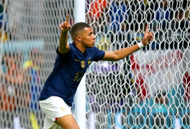 Kylian Mbappe: How do England stop the World Cup&rsquo;s most feared forward?