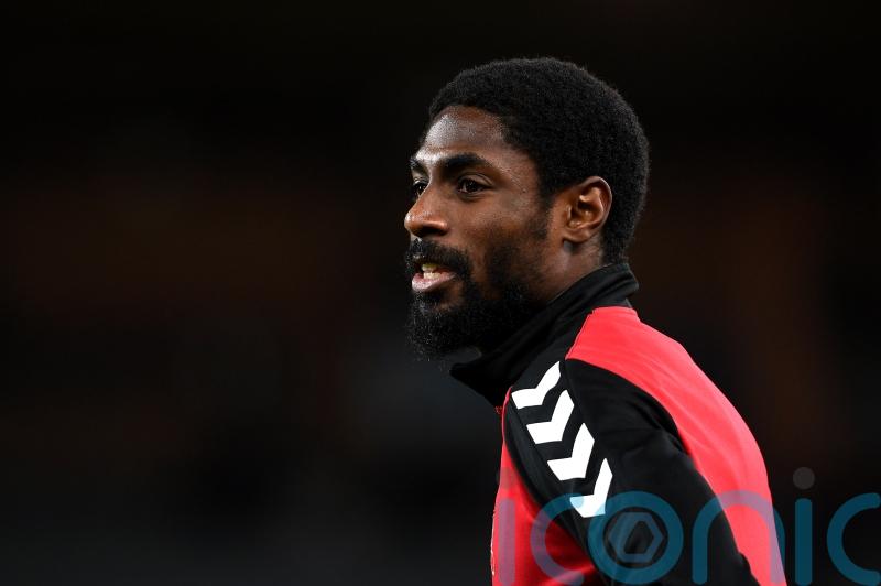 Gillingham snatch last-gasp victory against 10-man Dagenham