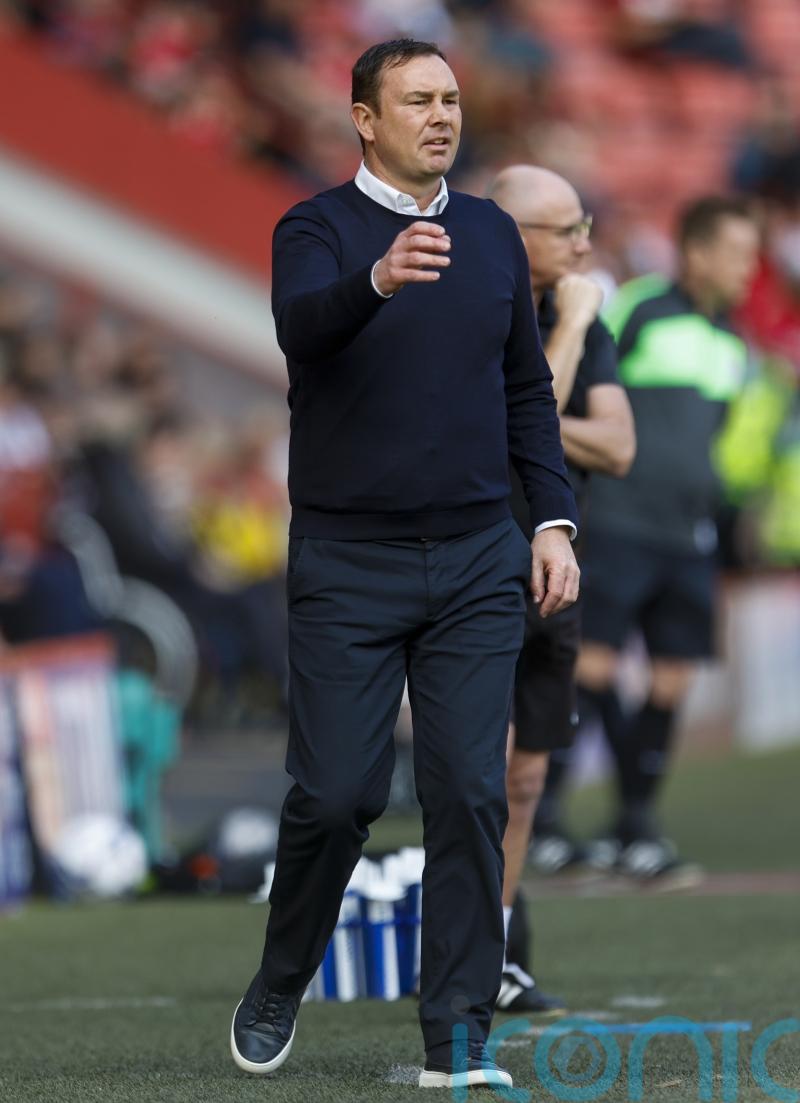 Morecambe assess fitness of Ash Hunter and Jon Obika ahead of Charlton game