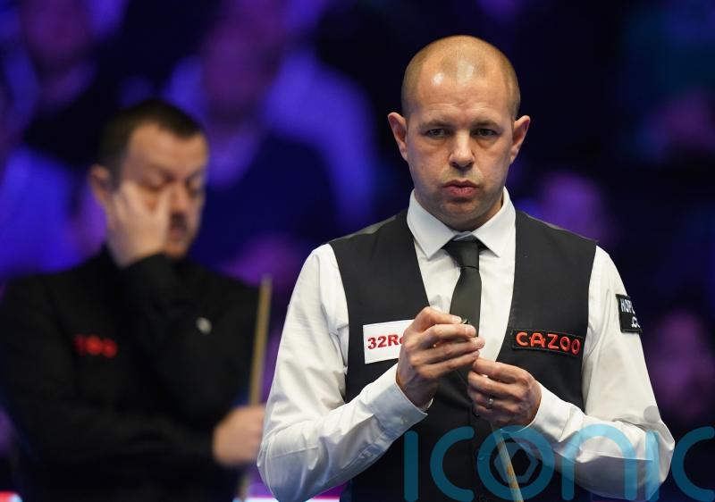 Barry Hawkins whitewashes Mark Allen in first round of the Masters