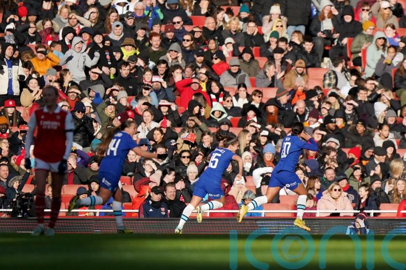 Sam Kerr snatches late point for Chelsea against Arsenal at the Emirates