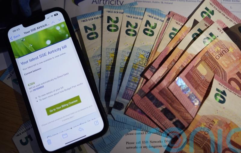 Inflation in Ireland drops slightly to 8.2%