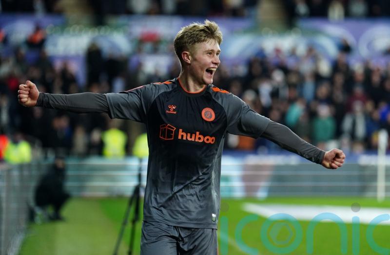 Sam Bell stunner snatches Bristol City an extra-time win at Swansea