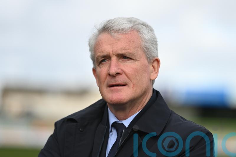 Mark Hughes furious as Bradford denied &lsquo;stonewall&rsquo; penalty
