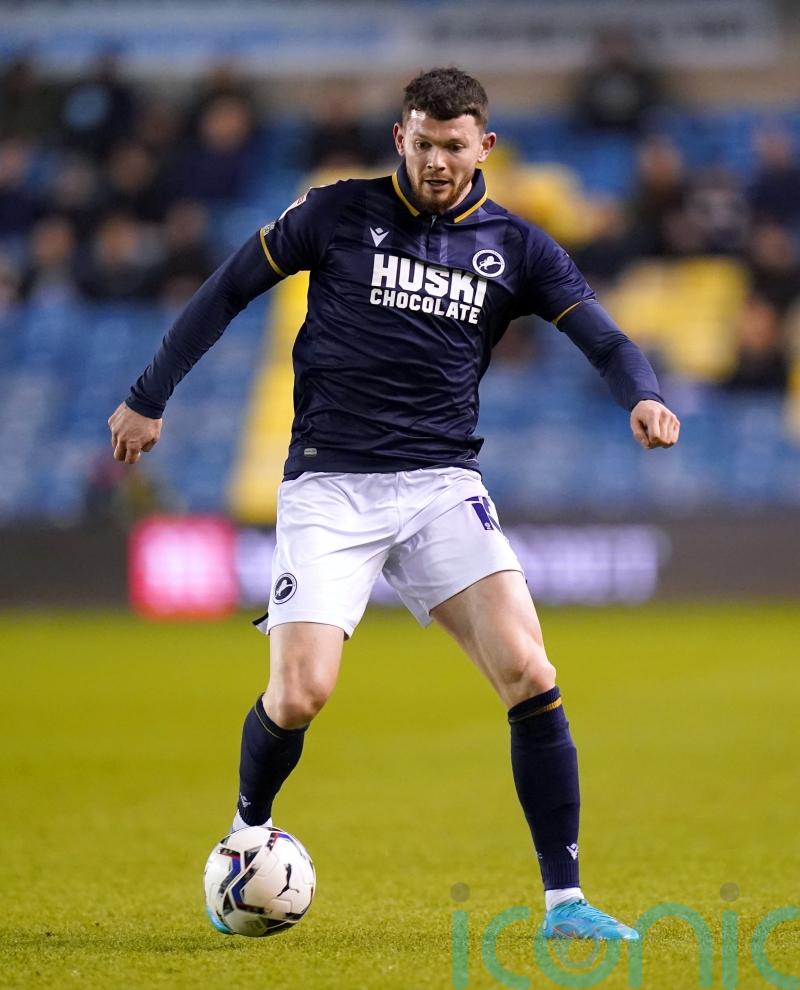 Oliver Burke rejoins Millwall on loan