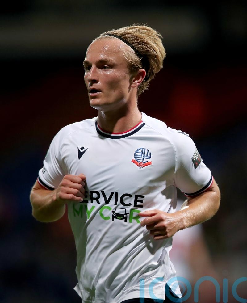 Kyle Dempsey&rsquo;s late goal earns Bolton victory against Cheltenham