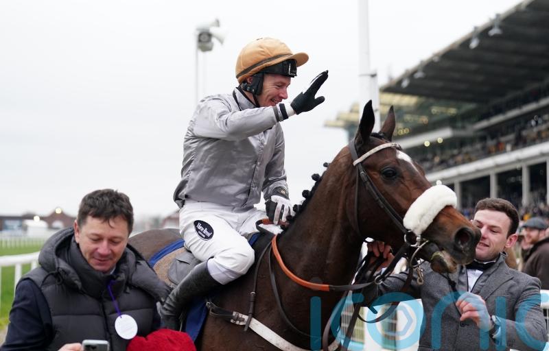 Cleeve hero Gold Tweet to be supplemented for Stayers&rsquo; Hurdle