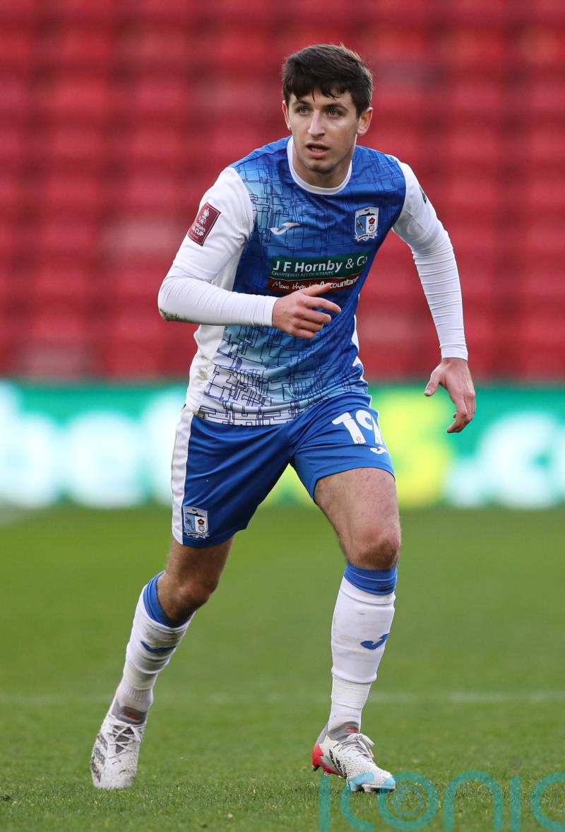 Anthony Glennon heads last-gasp winner for Grimsby at Northampton