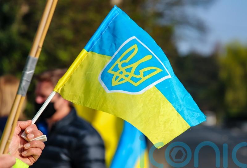 Cross-border travel poses challenges to migrants&rsquo; integration &ndash; study