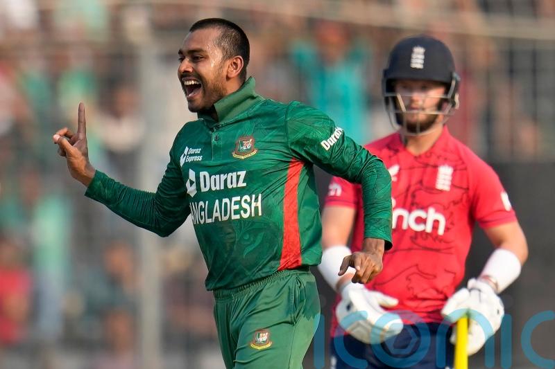 England lose T20 series against Bangladesh after Mehidy Hasan Miraz stars