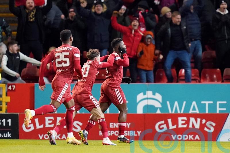 Duk at the double as Aberdeen cruise against Hearts to maintain fine run