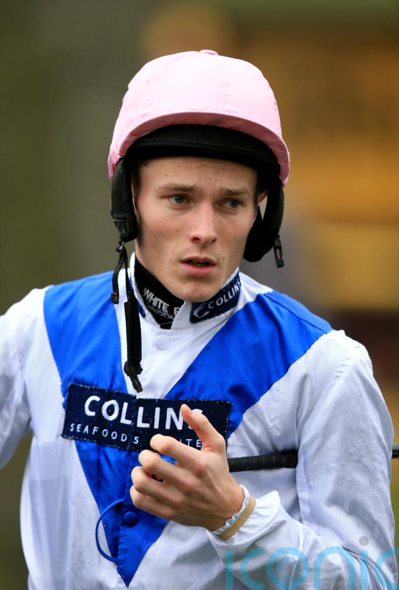Reveley in race against time to be fit for Roi Mage National ride
