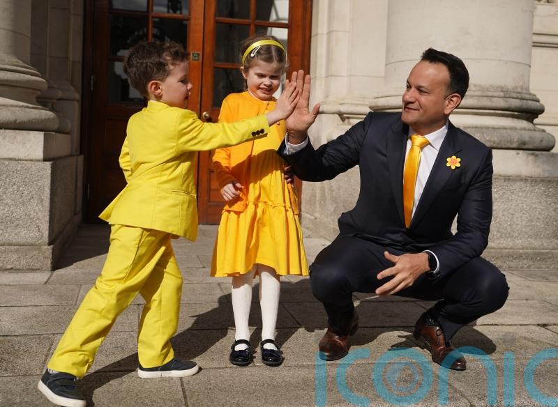 Flowers delivered to Taoiseach ahead of Daffodil Day