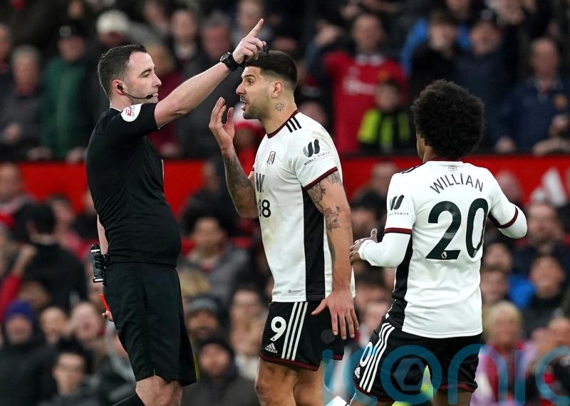 We made a mistake &ndash; Fulham&rsquo;s Mitrovic and Silva hold talks with referee Kavanagh