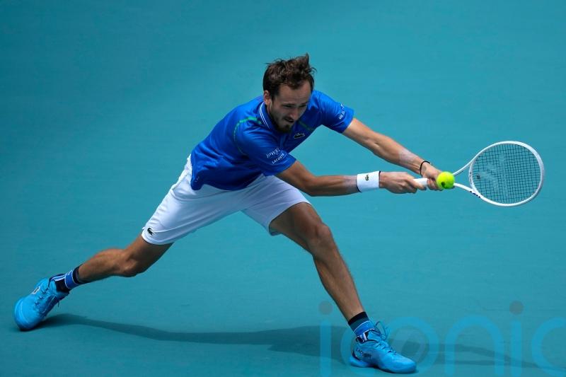 Daniil Medvedev overcomes Christopher Eubanks to reach Miami Open semi-final