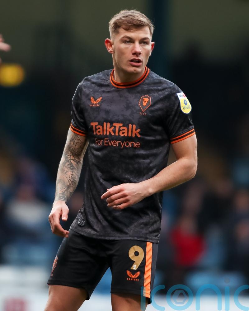 Callum Hendry strikes as Stockport and Salford share spoils from draw