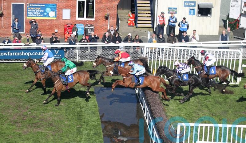 Annsam enters Sandown reckoning with Ludlow success