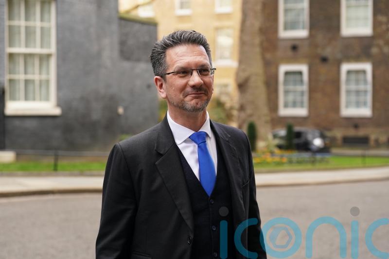 Government &lsquo;extremely reluctant&rsquo; to introduce direct rule for Northern Ireland