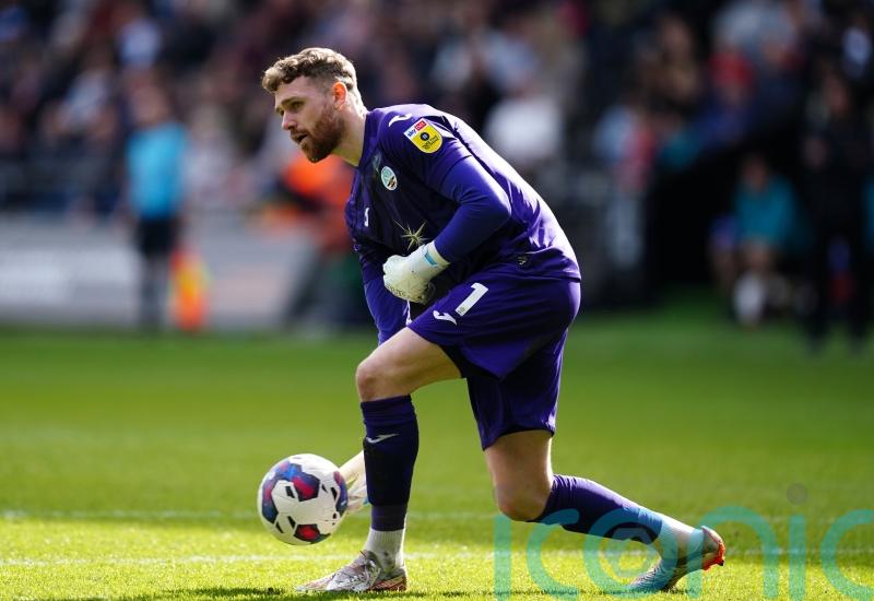 Swansea and Coventry goalkeepers earn praise following scoreless draw