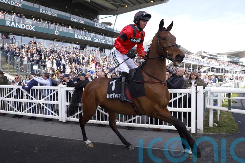 Derek Fox sits out Ahoy Senor ride in bid to be fit for National