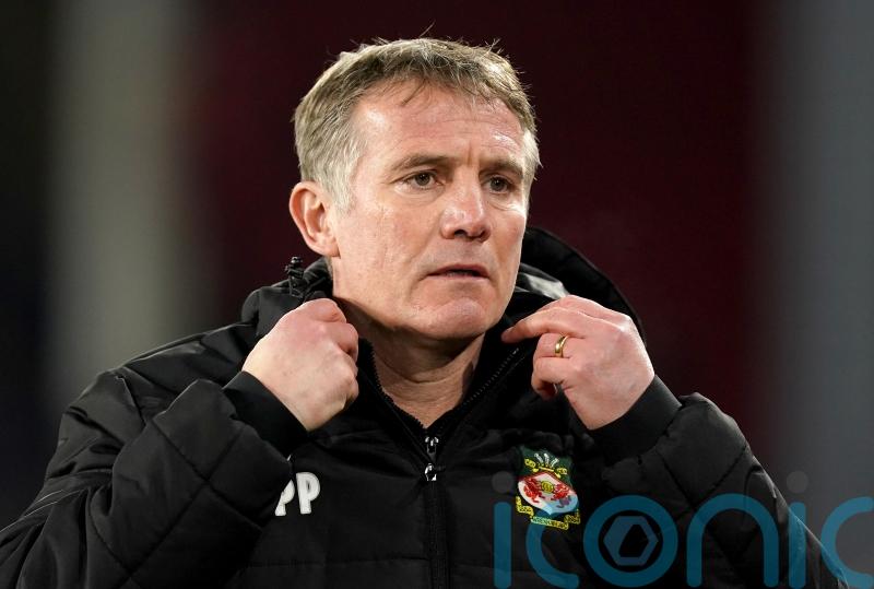Wrexham boss Phil Parkinson unhappy with decisions as Barnet hold his side