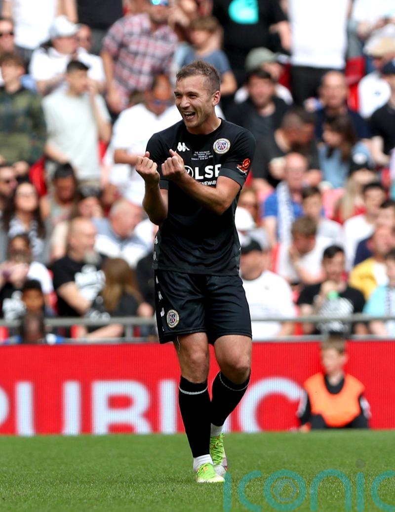 Michael Cheek keeps Bromley safe in play-off places with leveller at Halifax