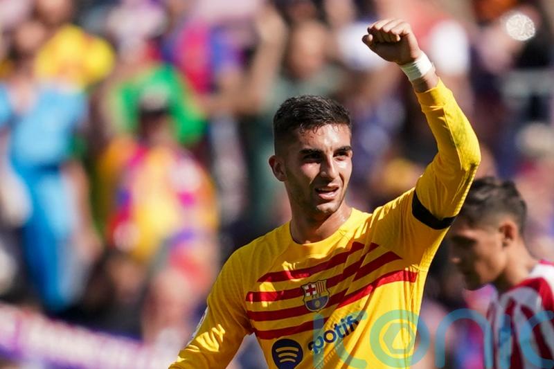 Ferran Torres gets leaders Barcelona back on track with win over Atletico Madrid