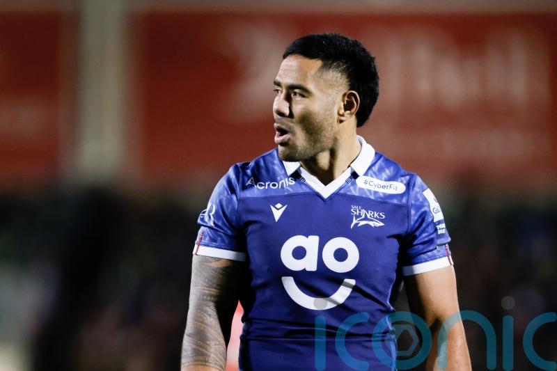 Manu Tuilagi signs new contract with Sale